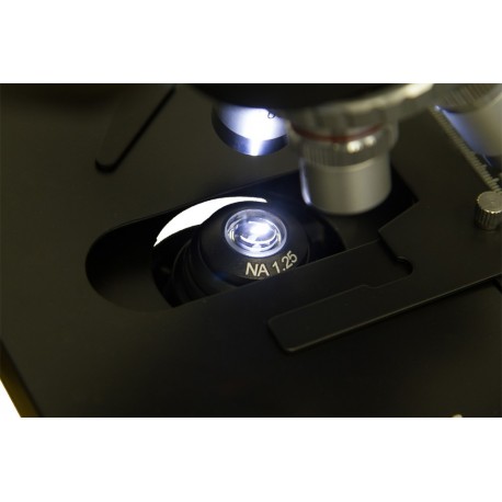Microscop monocular Levenhuk 700M