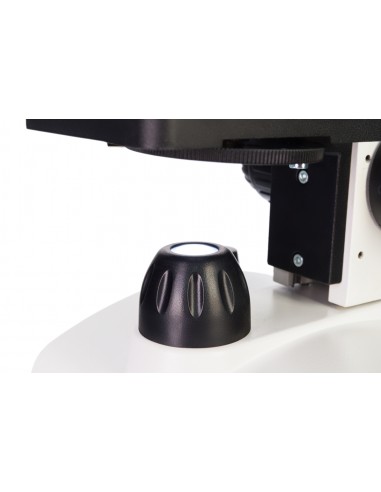 Microscop Discovery Femto Polar